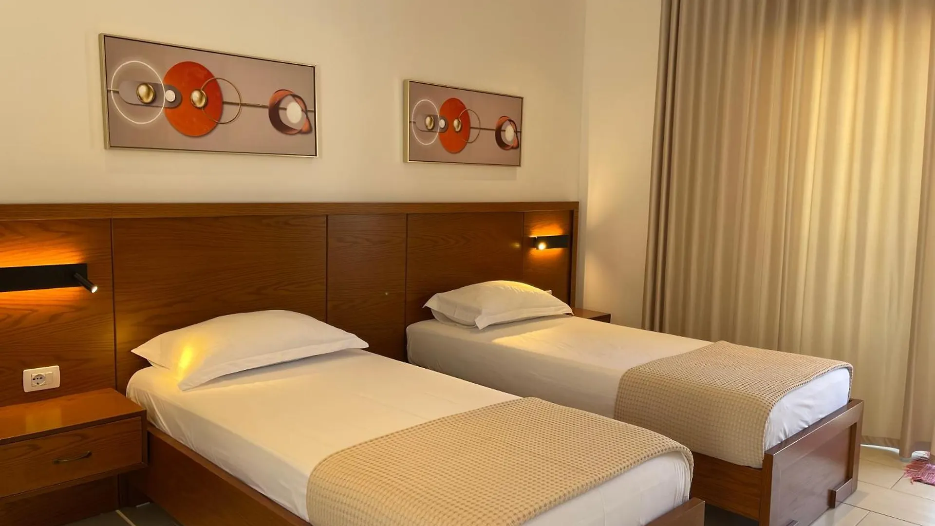 George Apartments Himara
