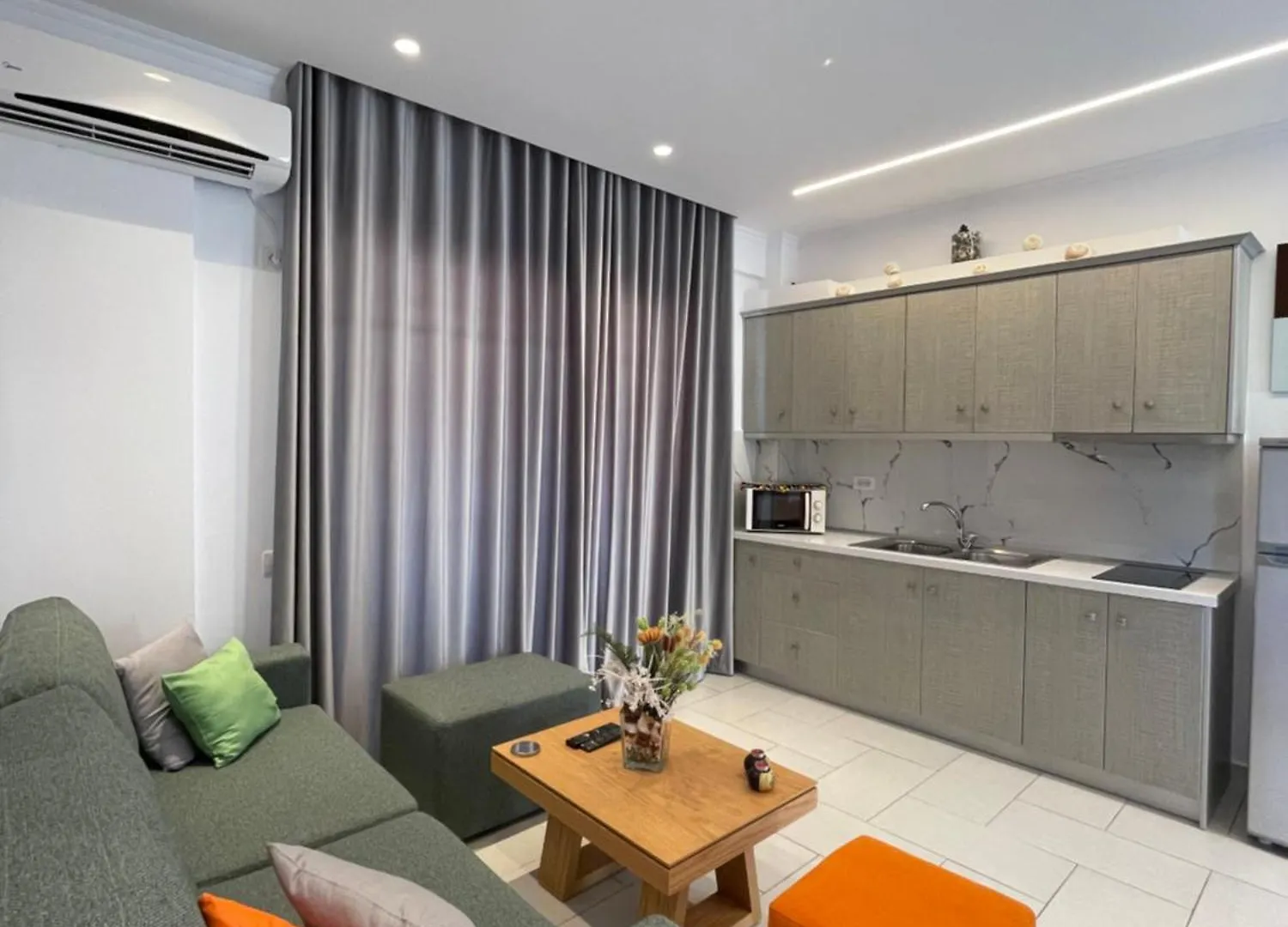 George Apartments Himara