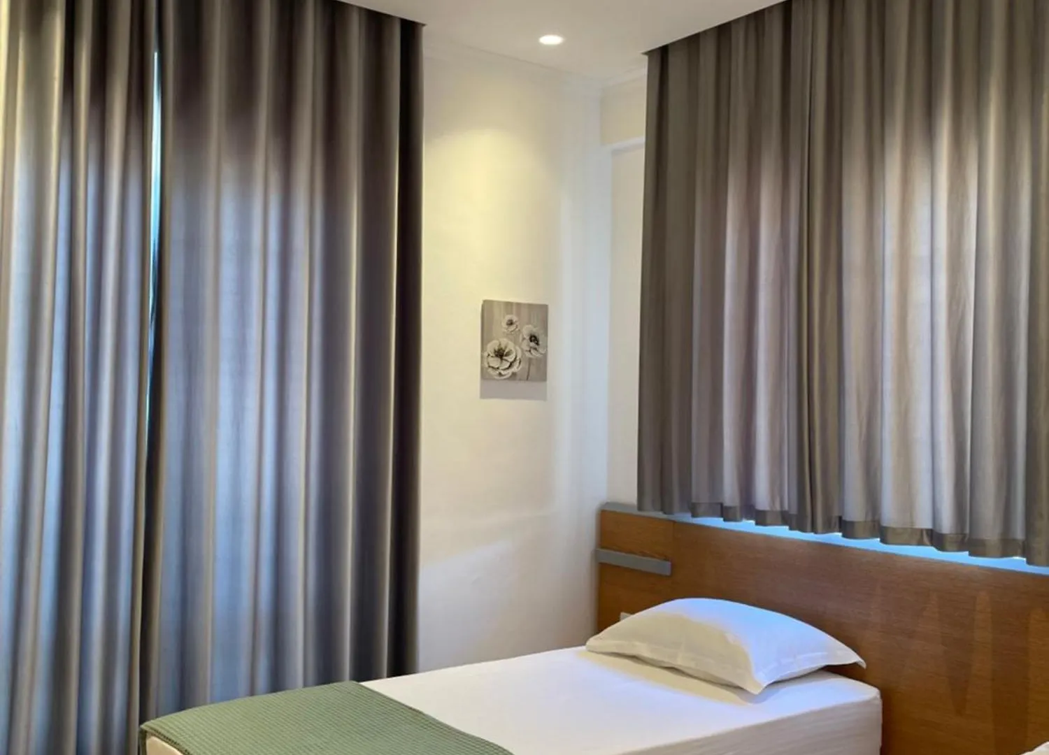 George Apartments Himara