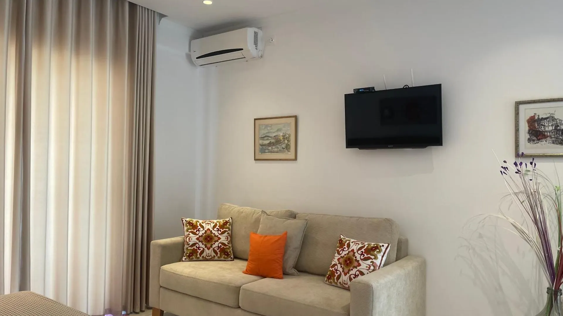 George Apartments Himara Albania